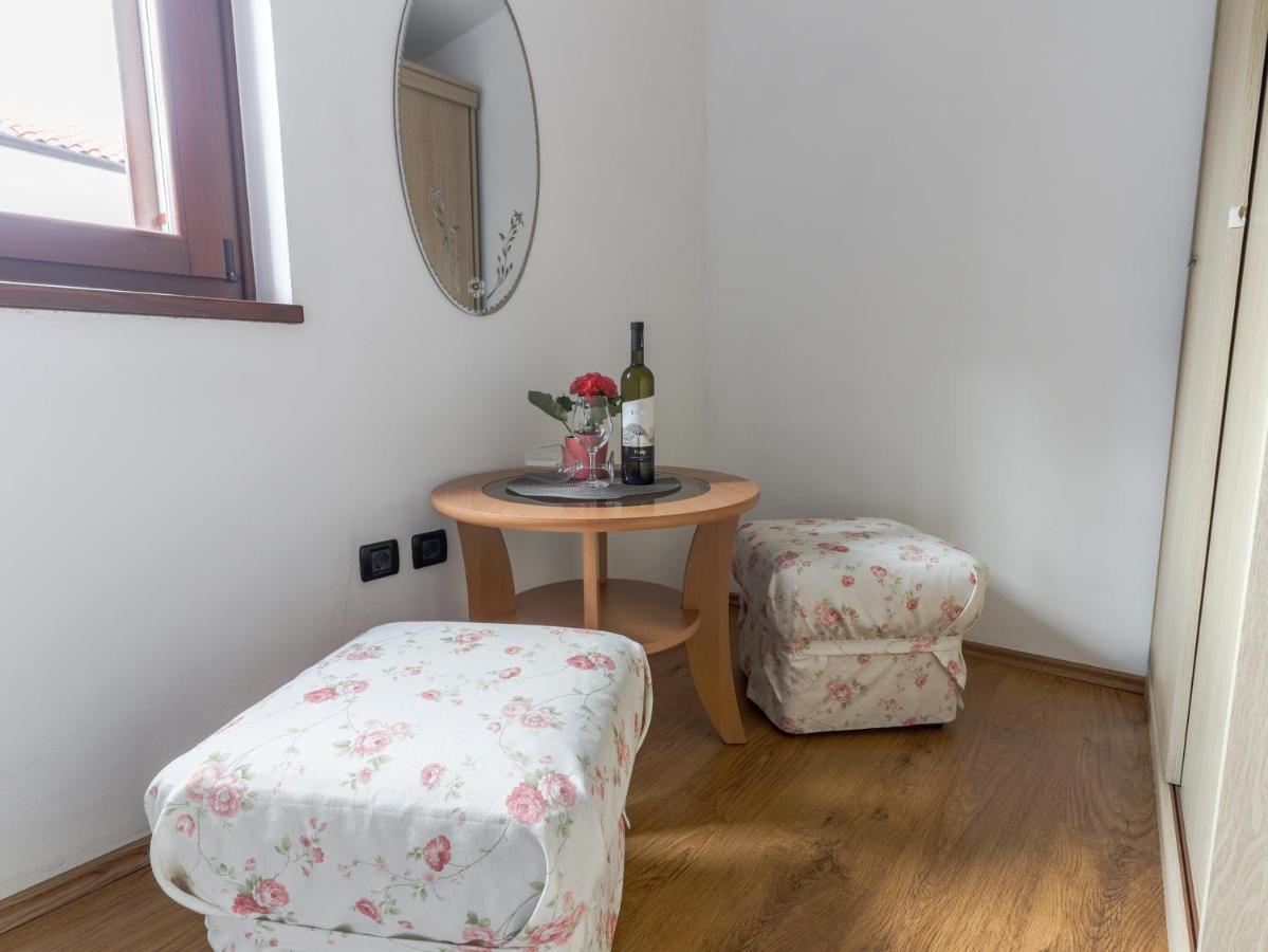 Apartment Center 3 Bedroom