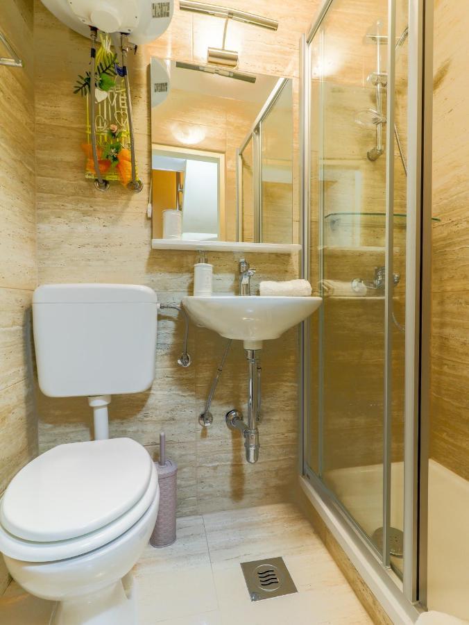 Center 3 Bedroom Apartment
